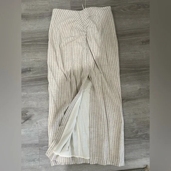 VICI- linen set - Picture 8 of 8